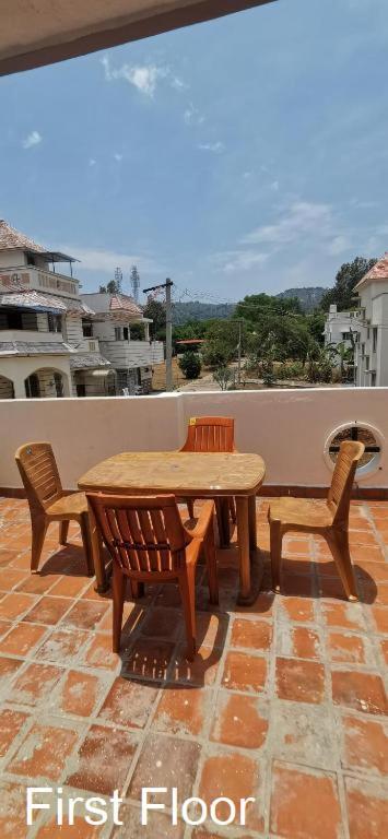 Olive Hills Yelagiri - Families Only - Full Duplex House - Yelagiri别墅 客房 照片